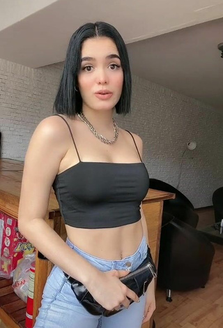 Really Cute KeyZaraOfficial Shows Cleavage in Black Crop Top