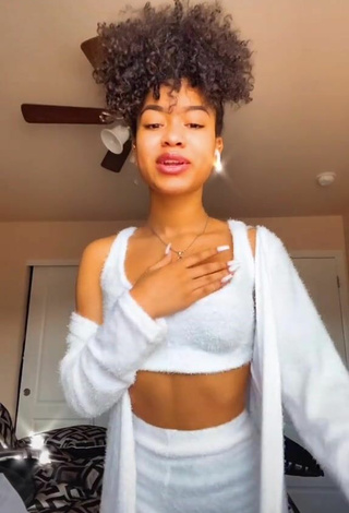 Lanii Kay shows Sweet White Crop Top and Cleavage