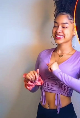 4. Lanii Kay Looks Adorable in Purple Crop Top