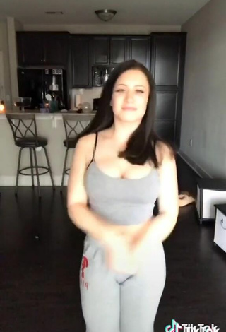 3. Alluring Lizzy Wurst Shows Cleavage in Erotic Grey Crop Top and Bouncing Boobs