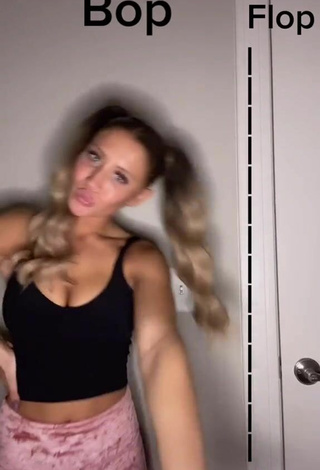 1. Erotic Lizzy Wurst Shows Cleavage in Black Crop Top and Bouncing Boobs
