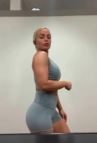 4. Erotic Mandy Rose Shows Butt