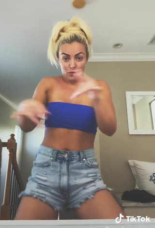 6. Sexy Mandy Rose Shows Cleavage in Blue Tube Top