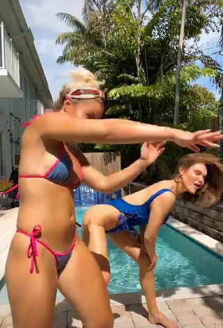4. Erotic Mandy Rose Shows Cleavage and Bouncing Boobs at the Pool