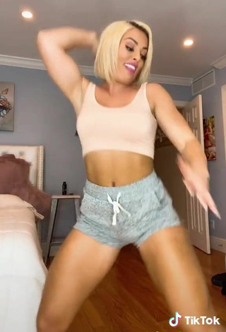 4. Cute Mandy Rose Shows Butt