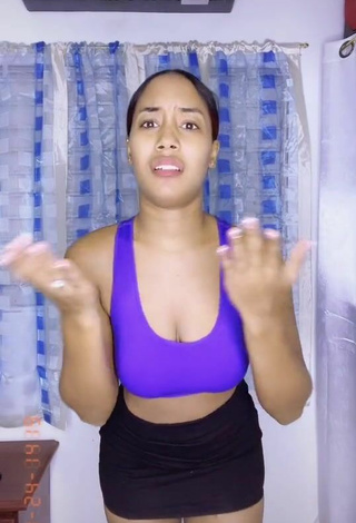 6. Sexy Nany Flow Shows Cleavage in Blue Sport Bra and Bouncing Boobs
