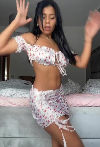 2. Hottest Sabrine Khan in Floral Crop Top and Bouncing Boobs