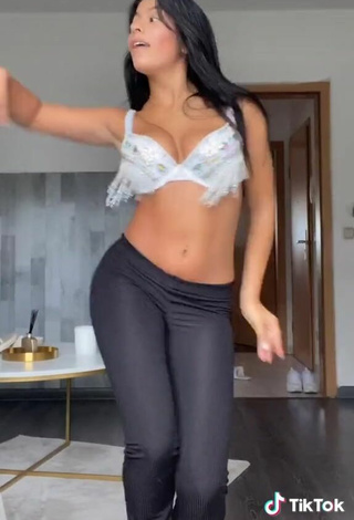 6. Sexy Sabrine Khan Shows Cleavage in White Bra and Bouncing Tits