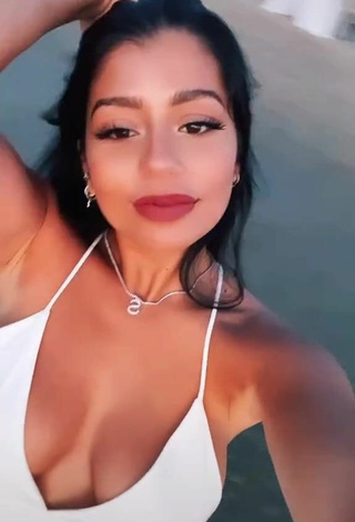 4. Hottie Sabrine Khan Shows Cleavage in White Dress