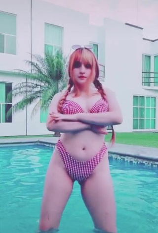 3. Sweetie San Chan Claudia Shows Cleavage in Bikini at the Pool