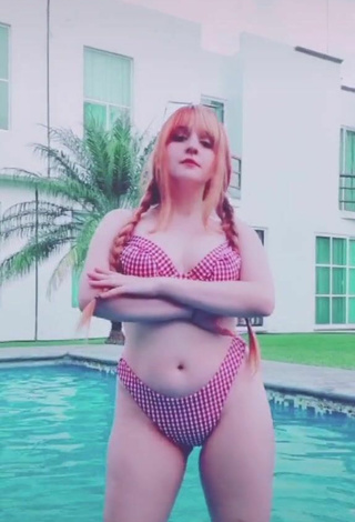 5. Sweetie San Chan Claudia Shows Cleavage in Bikini at the Pool