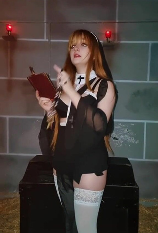 2. Sexy San Chan Claudia Shows Cosplay