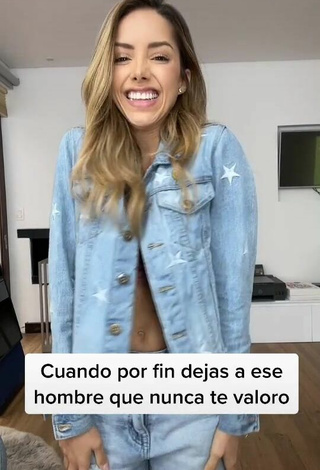 2. Amazing Silvana Araujo Shows Cleavage in Hot Beige Bra