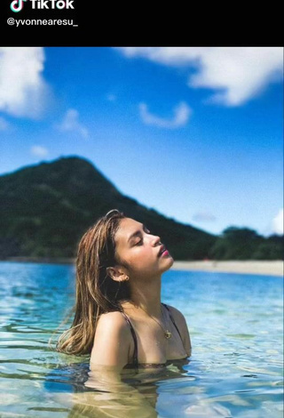 4. Sexy Yvonne Aresu in Bikini in the Sea