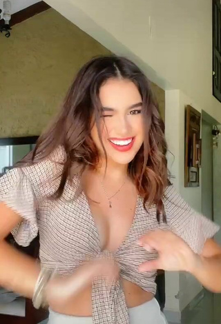 6. Sweet Anahí Shows Cleavage in Cute Checkered Crop Top