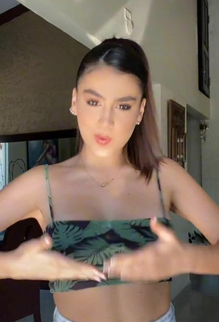 4. Sweetie Anahí Shows Cleavage in Floral Crop Top and Bouncing Boobs