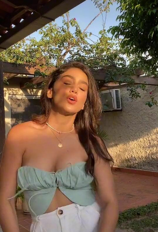 5. Sexy Anahí Shows Cleavage in Olive Crop Top