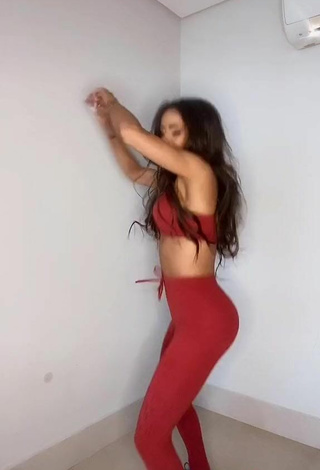 3. Sexy Késia Muniz de Oliveira in Red Leggings