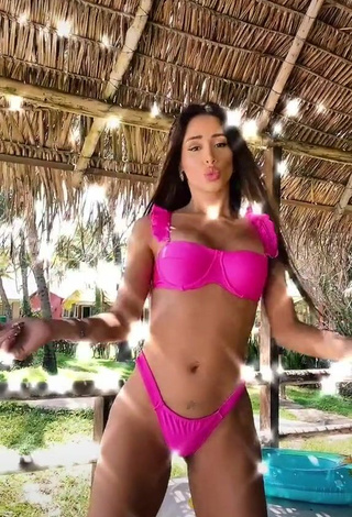 2. Sexy Késia Muniz de Oliveira Shows Cleavage in Firefly Rose Bikini