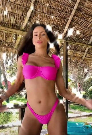 4. Sexy Késia Muniz de Oliveira Shows Cleavage in Firefly Rose Bikini