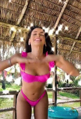 6. Sexy Késia Muniz de Oliveira Shows Cleavage in Firefly Rose Bikini