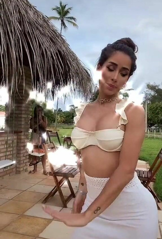 3. Sexy Késia Muniz de Oliveira in White Bikini Top