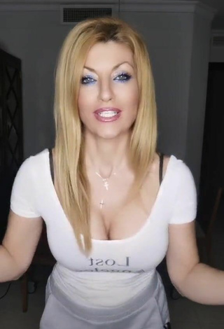 2. Sweetie Lidia Shows Cleavage in White Top