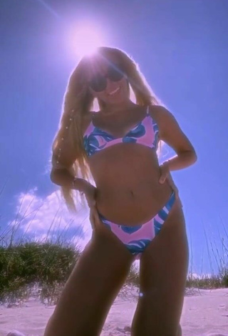 5. Amazing Hannah Mae Dugmore in Hot Floral Bikini at the Beach