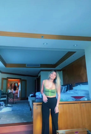 2. Cute Isabella Patel Shows Cleavage in Green Crop Top
