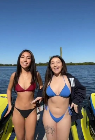 Sexy Jazlyn G Shows Butt on a Boat