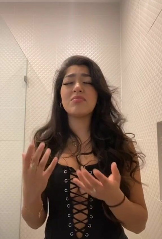 4. Sexy Jackie Ybarra Shows Cleavage in Black Corset
