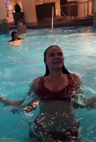 3. Sexy Jessi101love in Red Bikini at the Swimming Pool