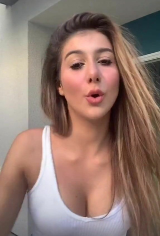 1. Beautiful Isabella Diakomanolis Shows Cleavage in Sexy White Crop Top