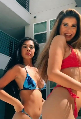 Beautiful Isabella Diakomanolis in Sexy Bikini