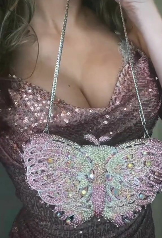 4. Beautiful Isabella Diakomanolis in Sexy Dress