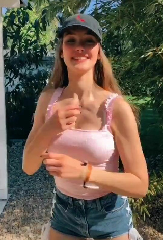 2. Sexy Katulka in Pink Top