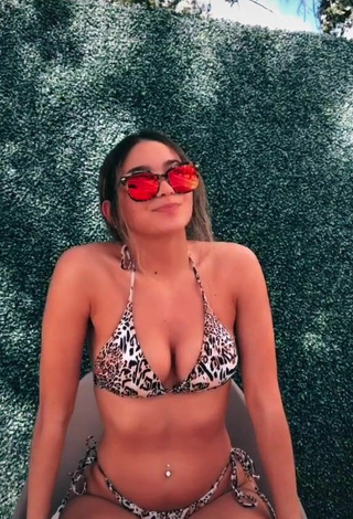 Sweetie Kayla Alkatib in Leopard Bikini