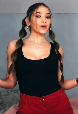 2. Sexy Kayla Alkatib in Black Top