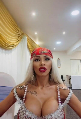 5. Beautiful Cristina Pucean Shows Cleavage in Sexy Bra while doing Belly Dance
