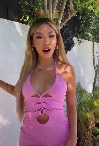 3. Hot Destiny Salazar Shows Cleavage in Pink Dress
