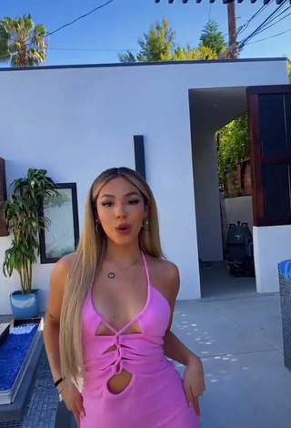 6. Hot Destiny Salazar Shows Cleavage in Pink Dress
