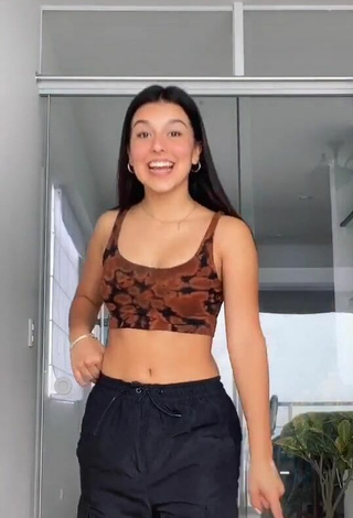 1. Lovely Elisa Costa in Crop Top and Bouncing Breasts