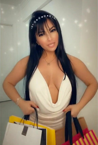 4. Hottest Emanuelly Raquel Shows Cleavage in White Dress and Bouncing Tits