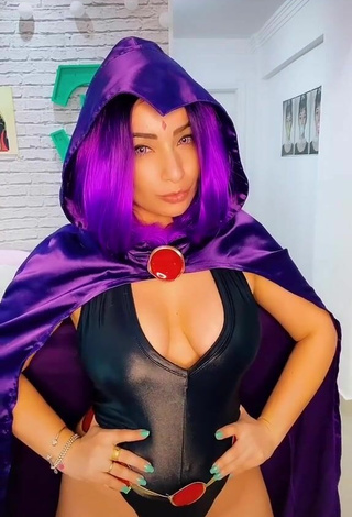 3. Gorgeous Emanuelly Raquel Shows Cosplay and Bouncing Boobs