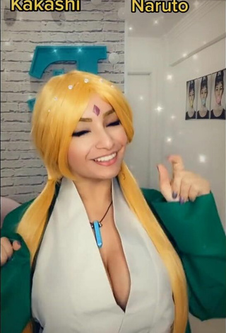4. Wonderful Emanuelly Raquel Shows Cosplay and Bouncing Tits