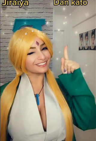 6. Wonderful Emanuelly Raquel Shows Cosplay and Bouncing Tits