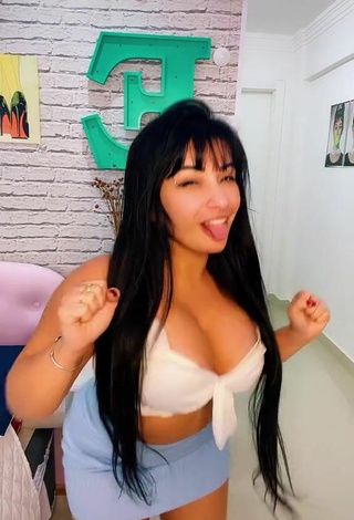 2. Beautiful Emanuelly Raquel Shows Cleavage in Sexy White Crop Top and Bouncing Boobs