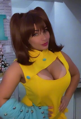 6. Cute Emanuelly Raquel Shows Cosplay and Bouncing Boobs