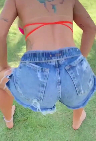 3. Sexy Andressita Chegou Shows Butt while Twerking and Bouncing Tits