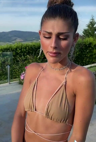 6. Hottie Ginevra Giaccherini in Beige Bikini at the Pool